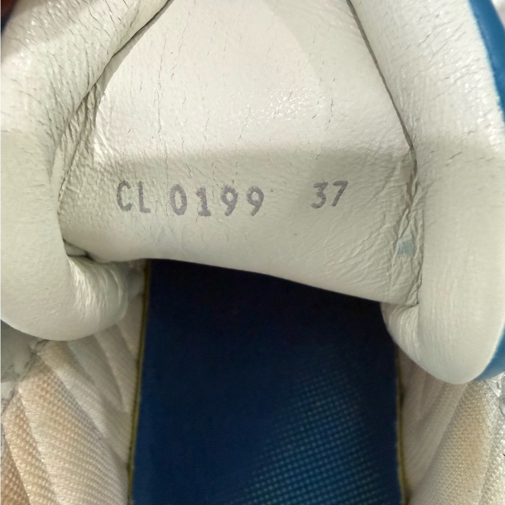 Louis Vuitton LV Archlight Blue Monogram Sneakers AUTHENTIC - Size 37 - Picture 4 of 4